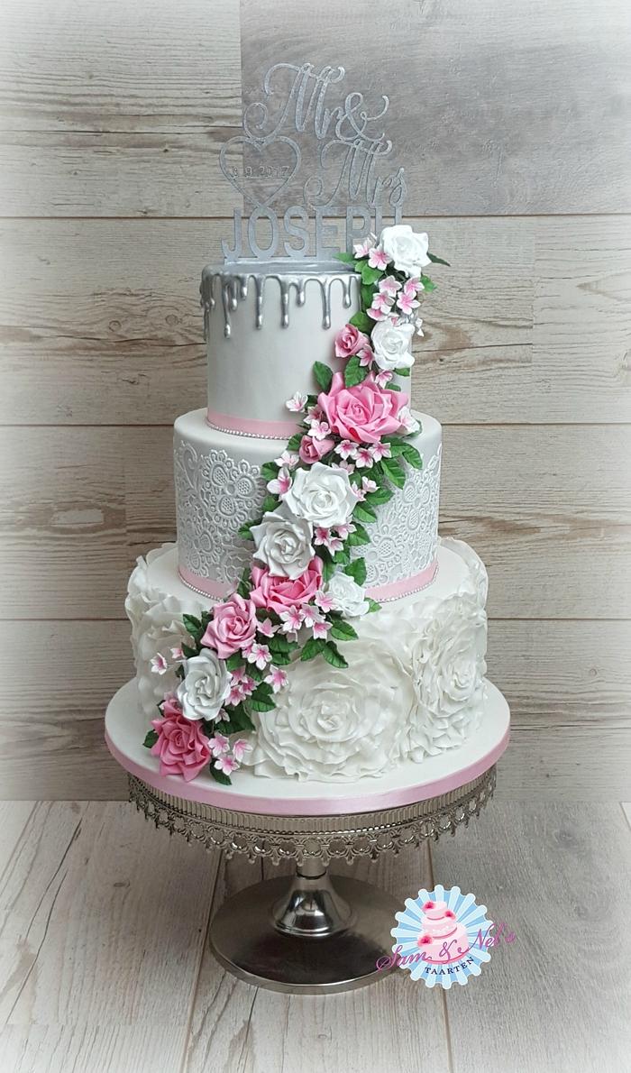 Silver Weddingcake with pink