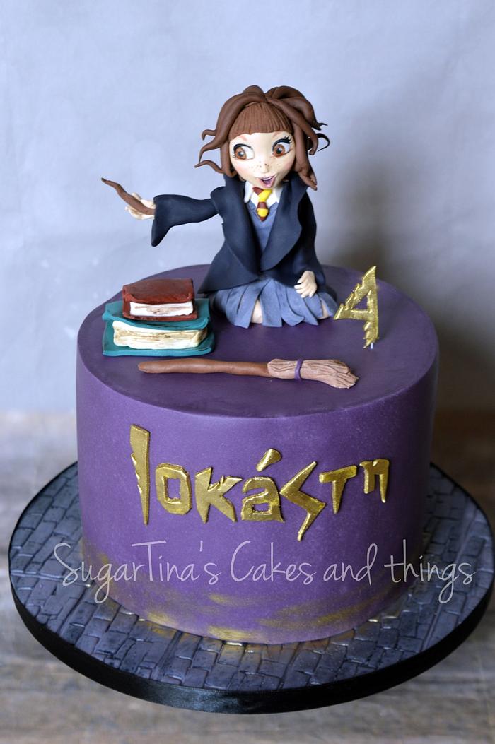 Hermione cake 