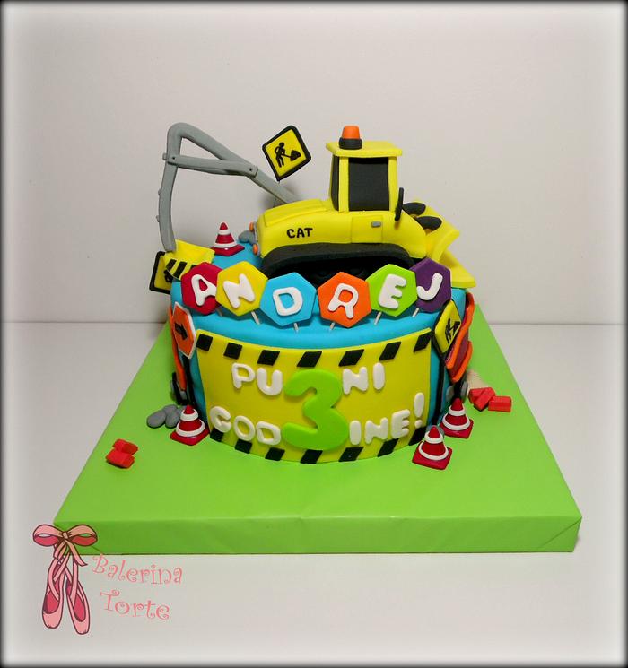 Caterpillar construction cake 