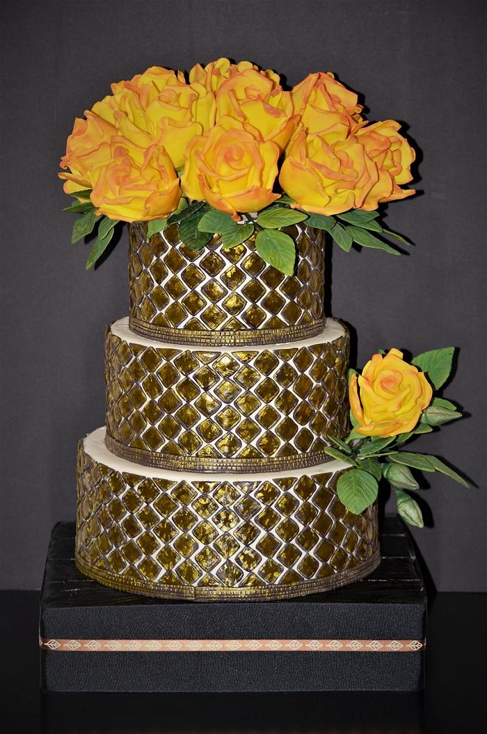 Yellow roses cake