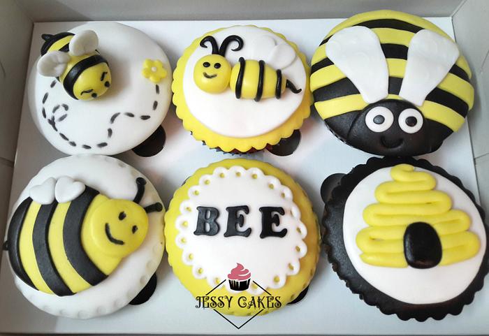 Bee cupcakes 