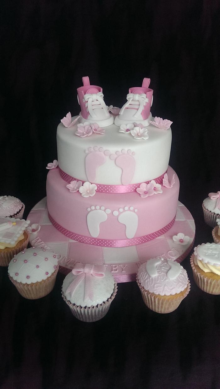 Baby shower cake with matching cupcakes