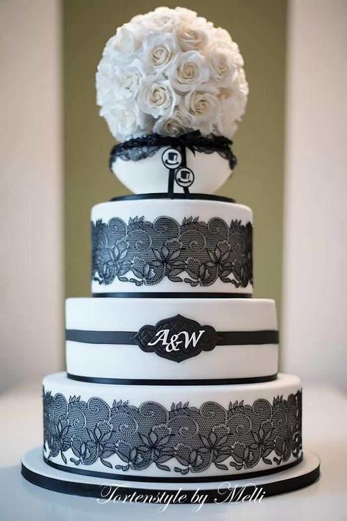 Black and white wedding cake 