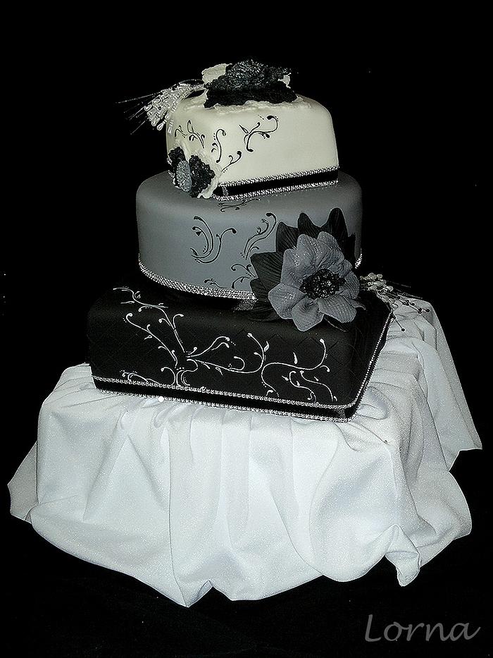 Wedding cake - black and white..
