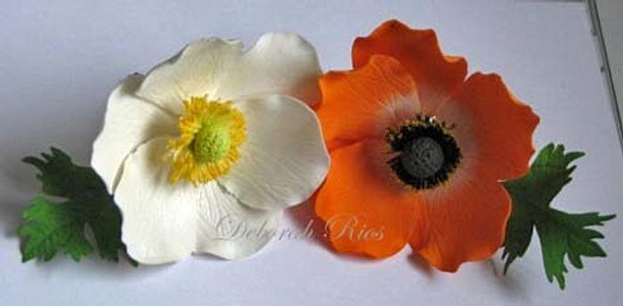 Gumpaste anemones