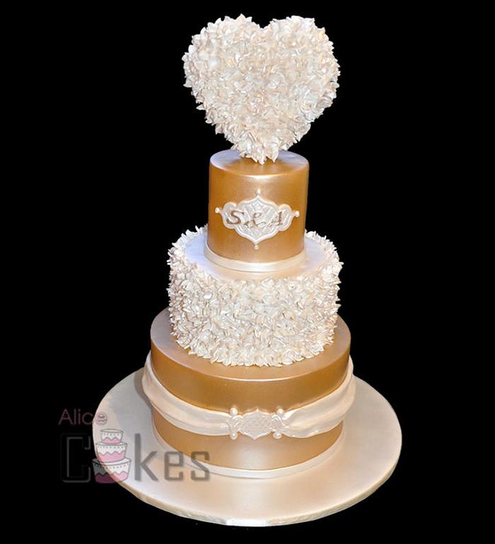The fluffy Wedding Cake