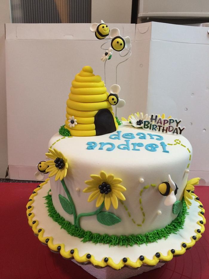 Bee Day Cake