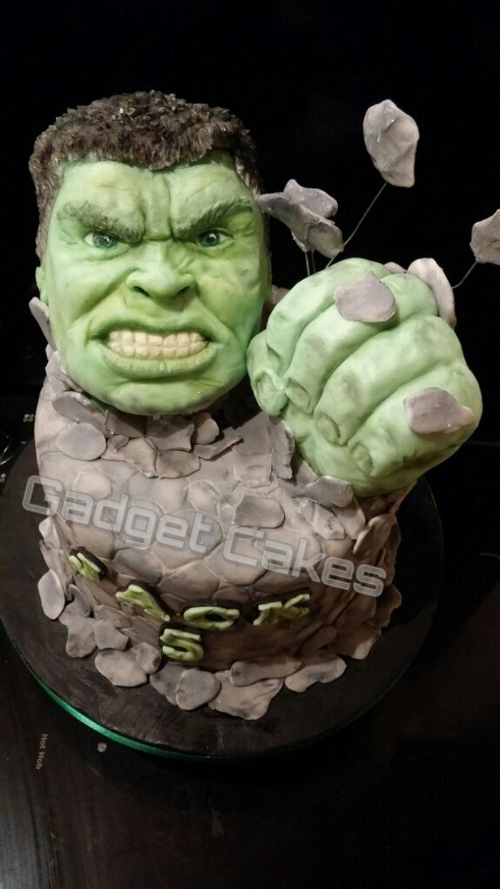 The incredible hulk cake