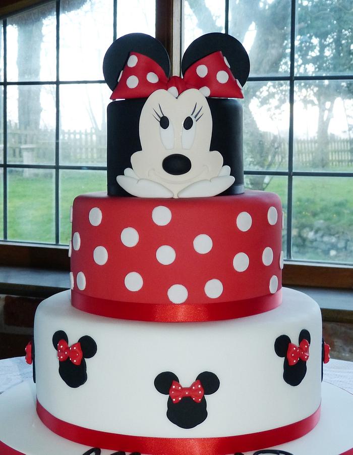 Red 3 tier Minnie Mouse cake