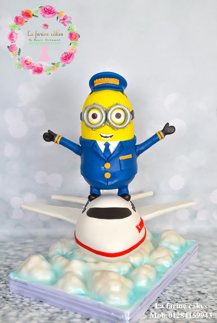 Pilot minion 3d cake