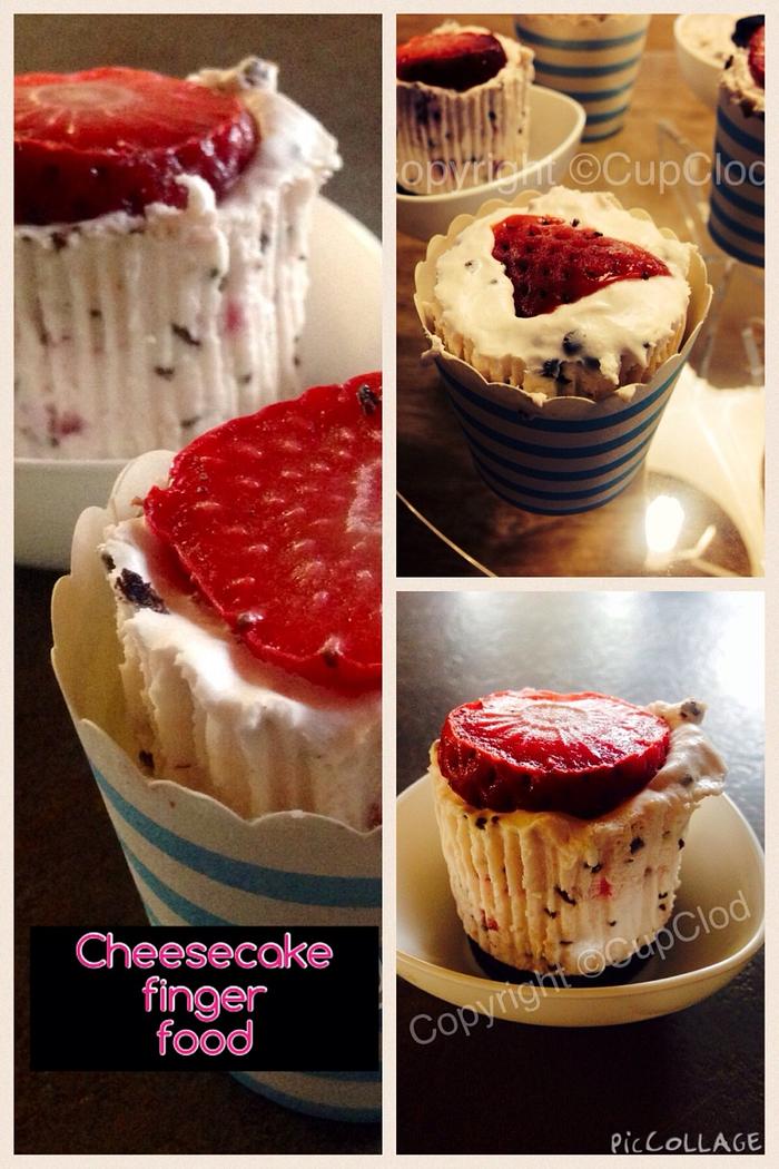 Cheesecake finger strawberry and chocolate 