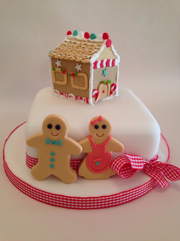Mr & Mrs Gingerbread Christmas Cake 