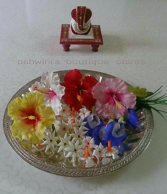 Sugar Pooja Flowers Thali 