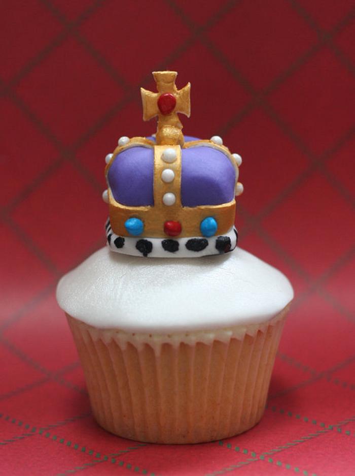 Queens Jubilee Crown Cupcake