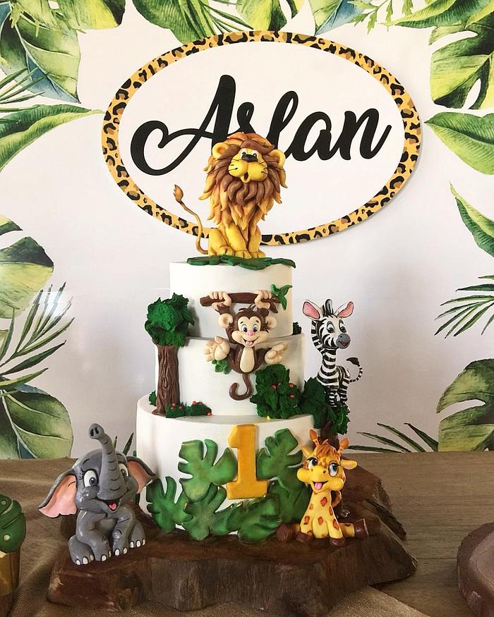 Safari birthday cake 