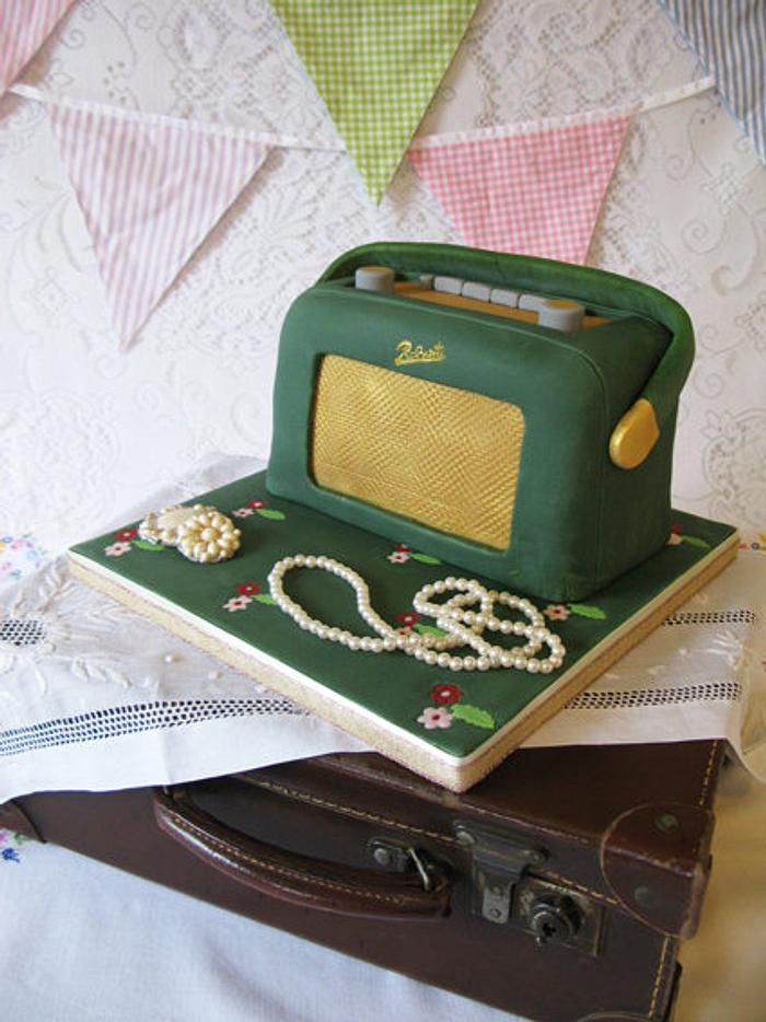 Vintage Roberts Radio cake