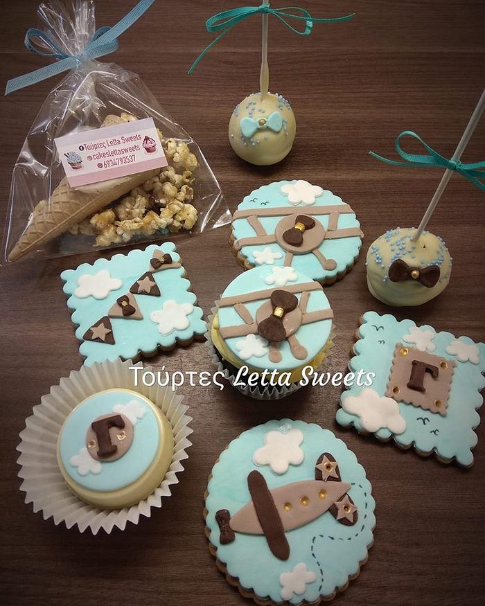 Airplane cookies,cakepops,cupcakes
