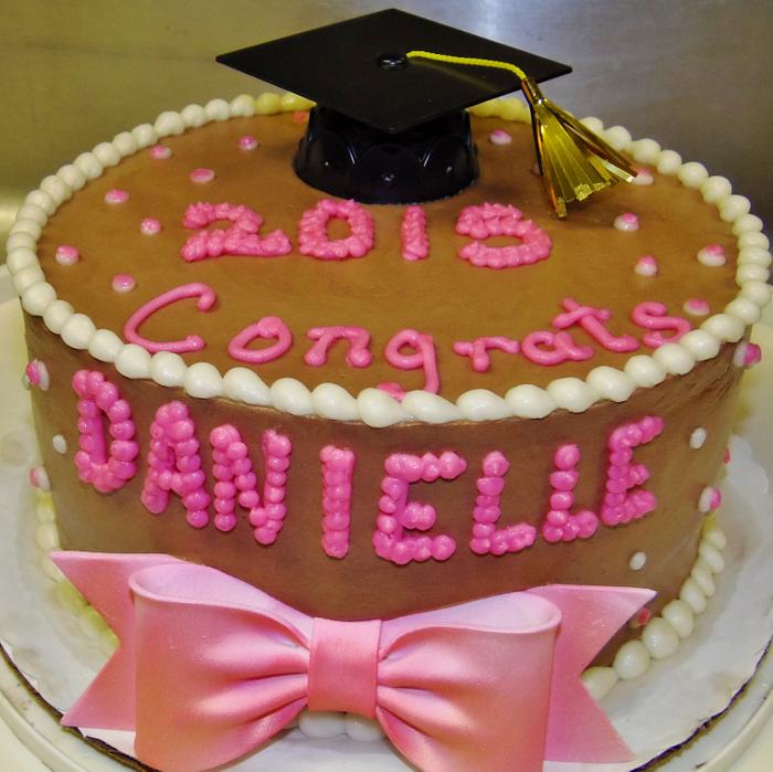 chocolate buttercream graduation cake