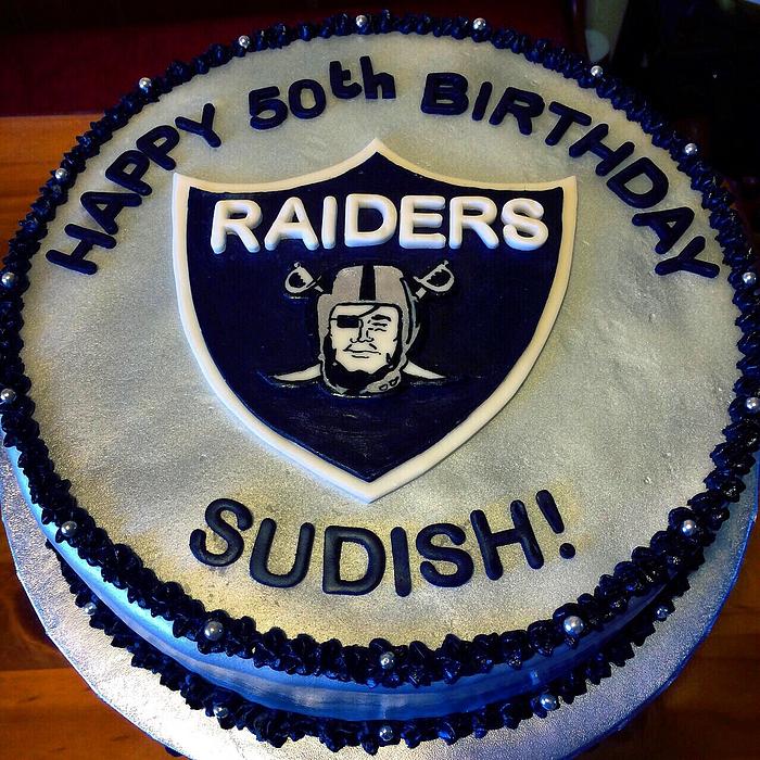 Raider cake