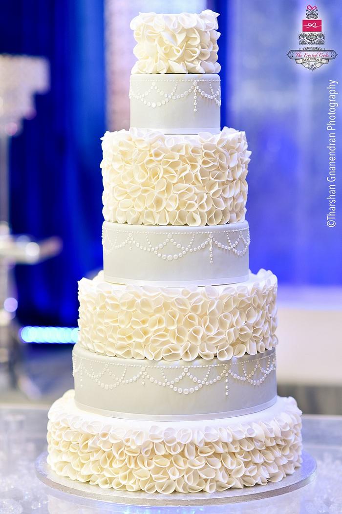 {Ruffled Queen} Wedding Cake