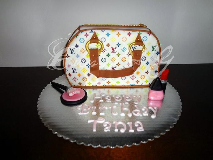 Louis Vuitton handbag cake instructional video