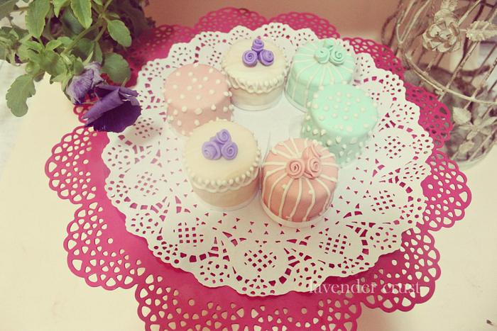 Mini cakes