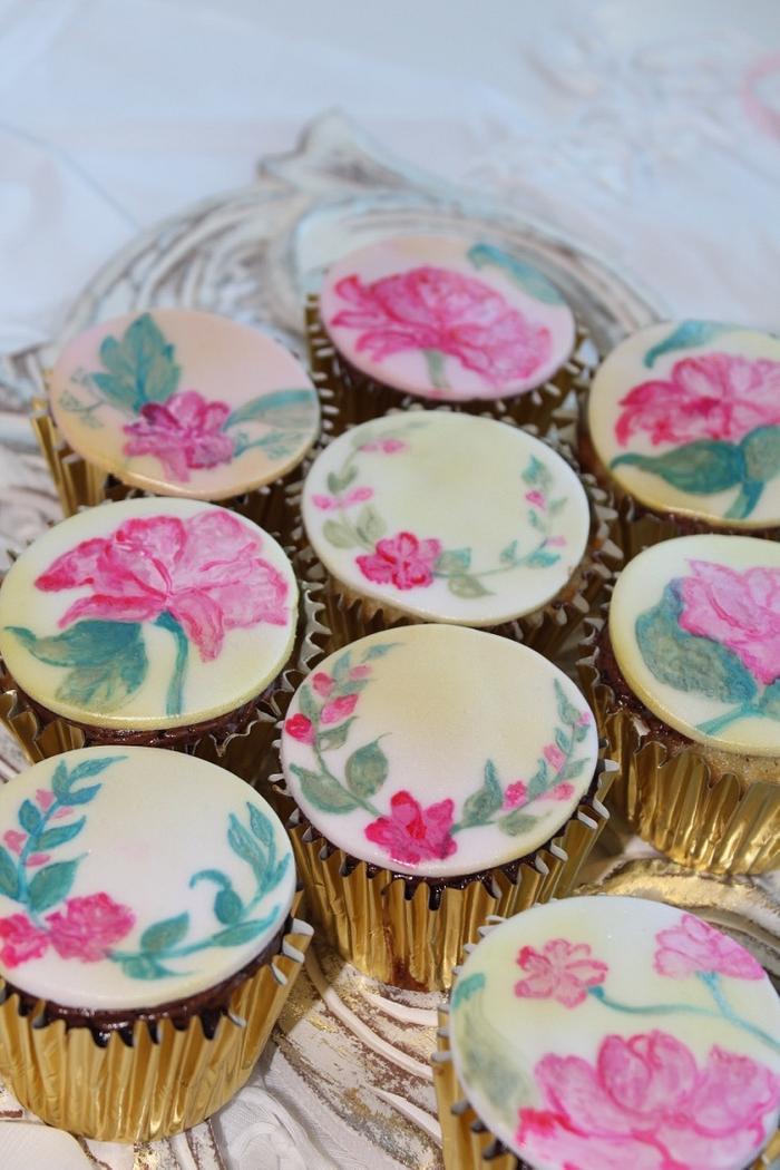 Floral painted Cupcakes