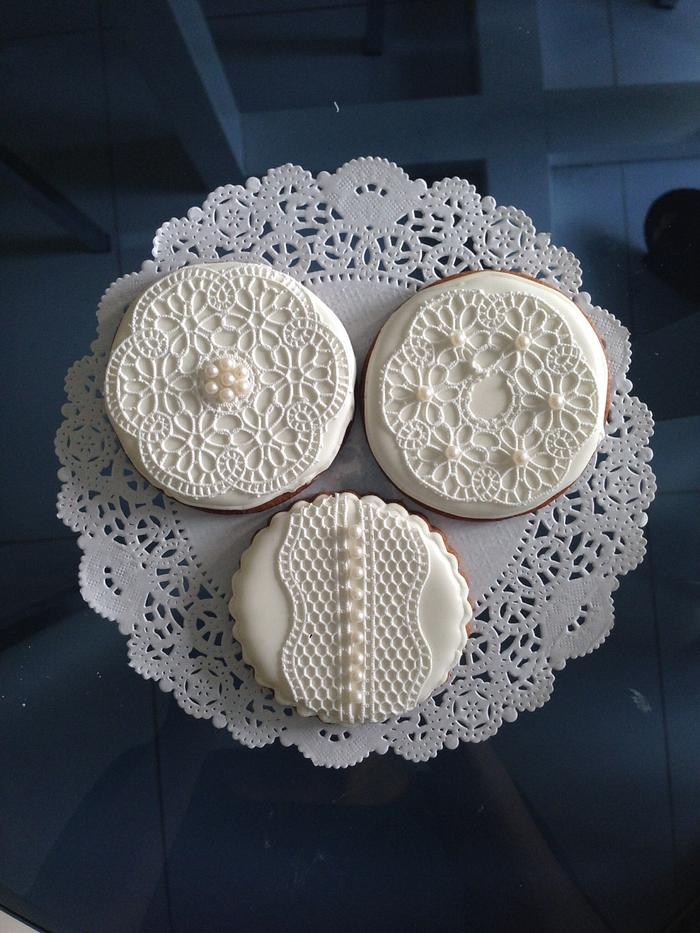 Lace cookies