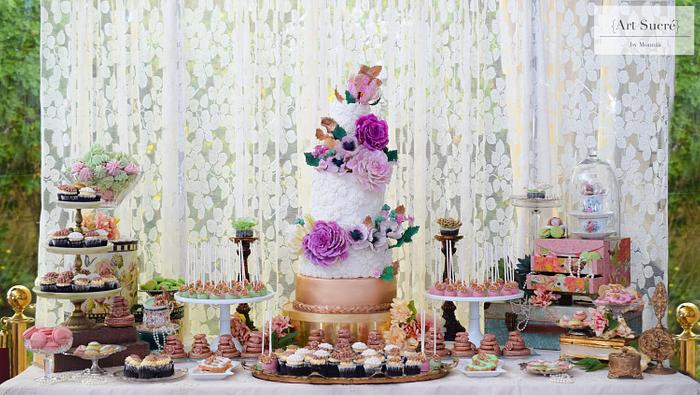 Shabby Chic wedding cake and sweet table