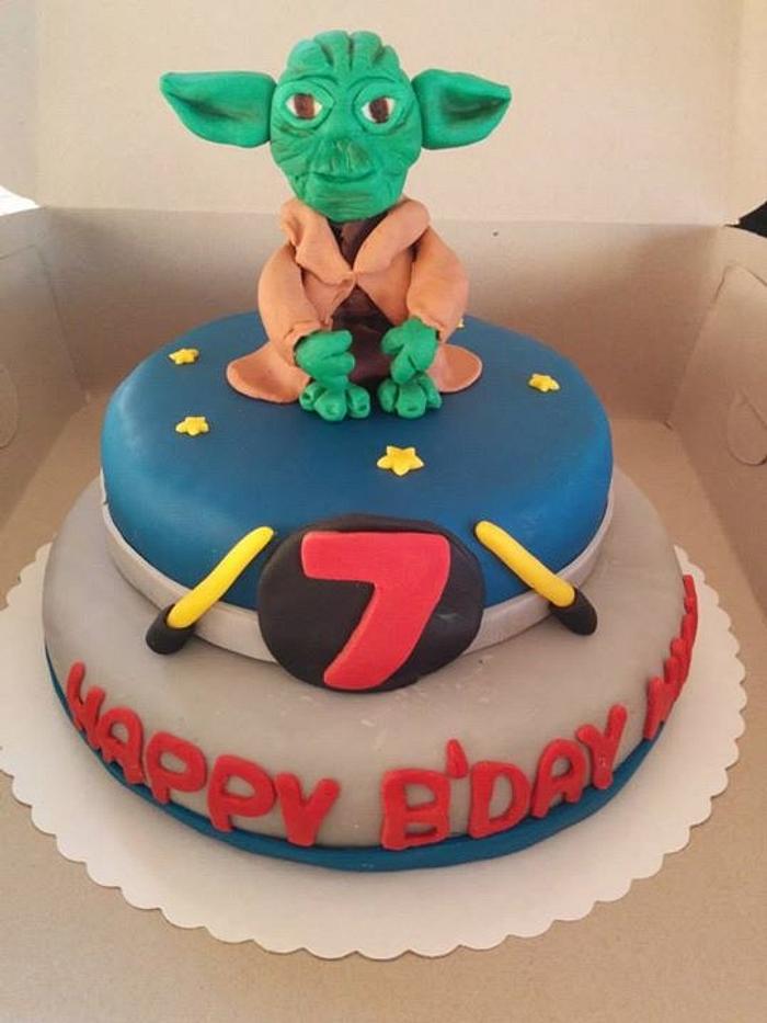 star wars cake and cupcakes