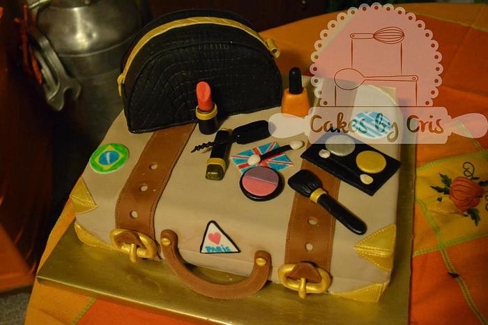 Travel bag, luggage and make up cake