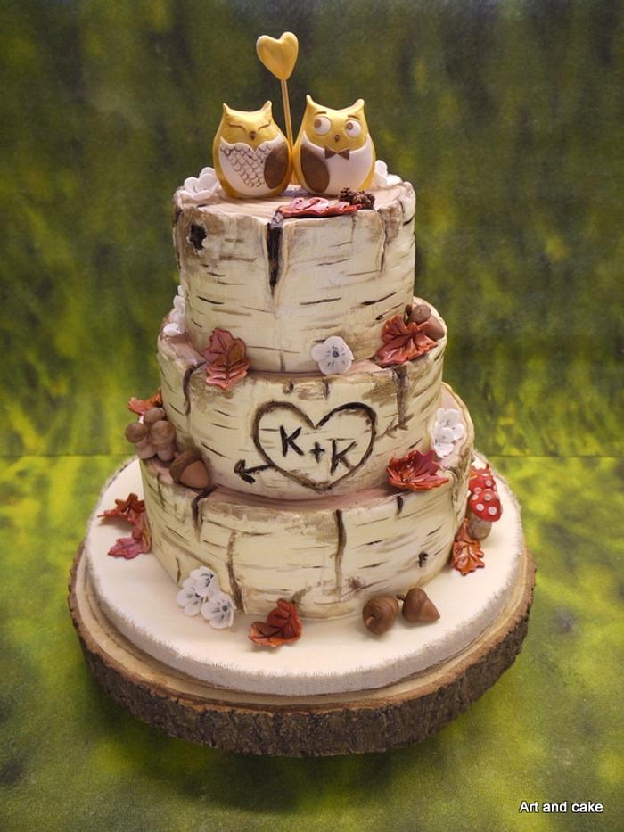Tree trunk wedding cake
