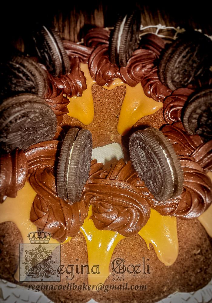 Cookies-caramel-chocolate bundt cake