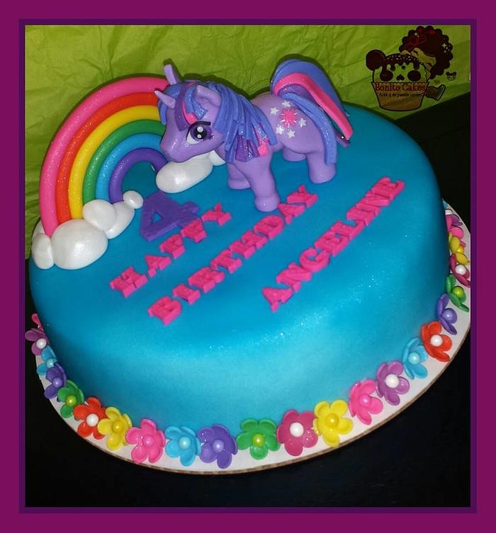 My little pony twilight sparkle cake! 