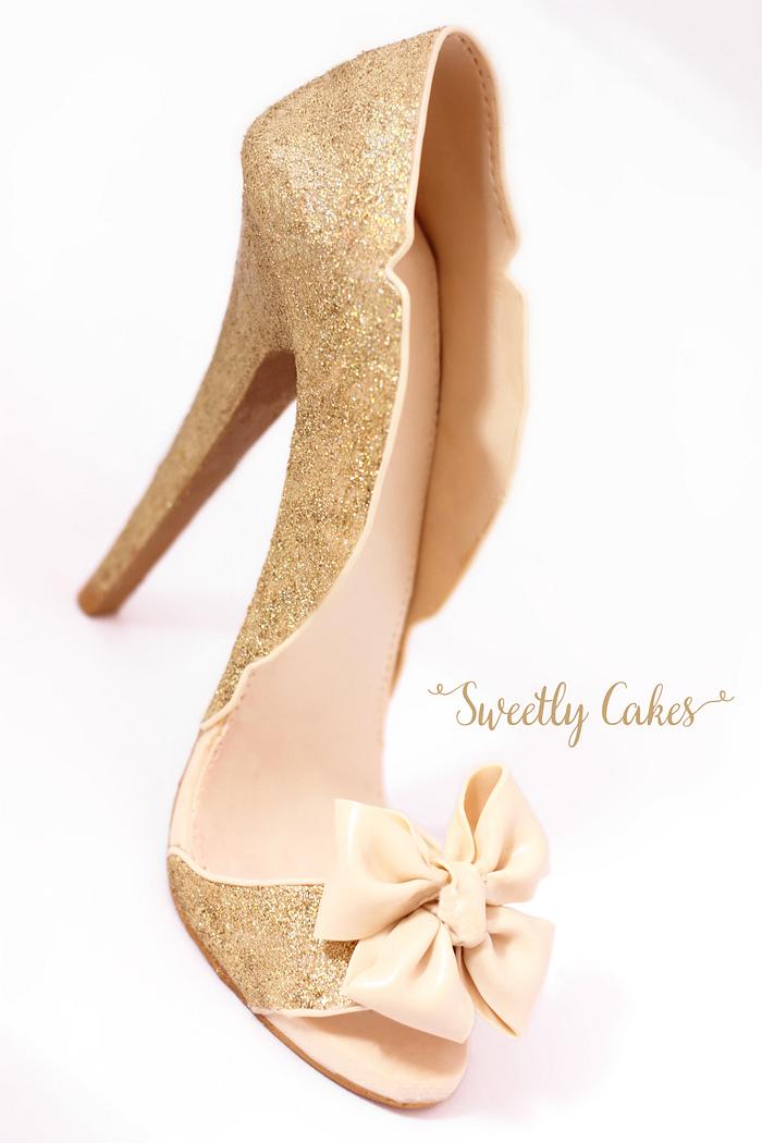 Gold high heel sugar shoe 