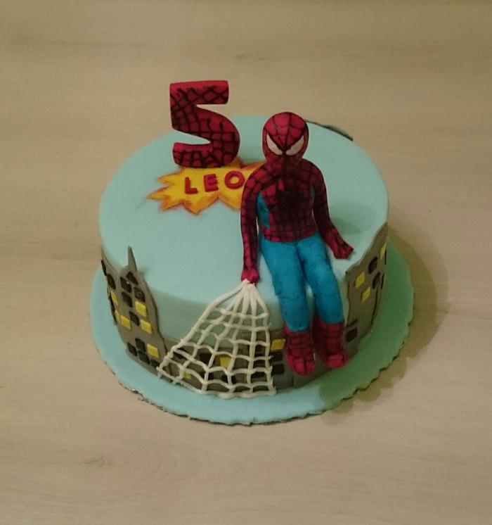 Spiderman cake