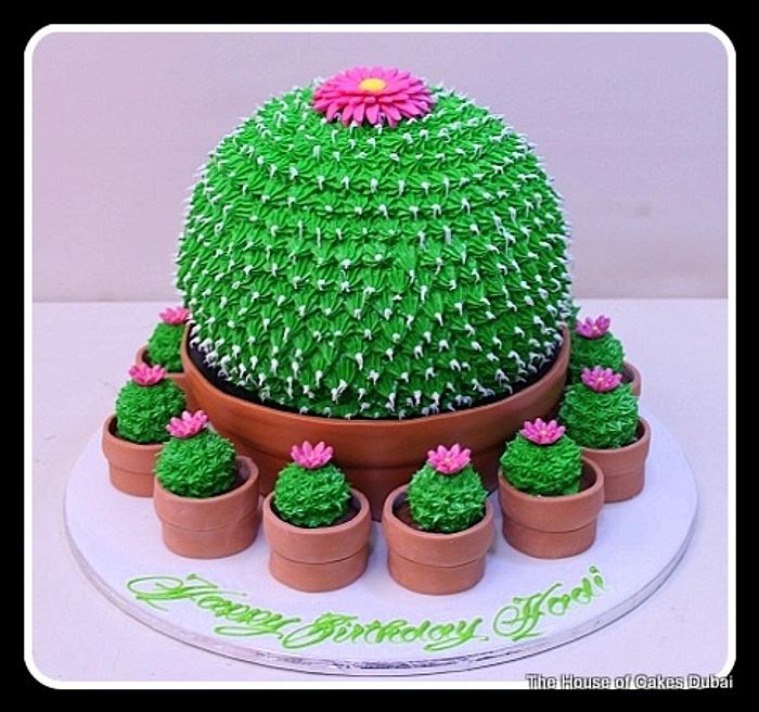Cactus cake and cupcakes