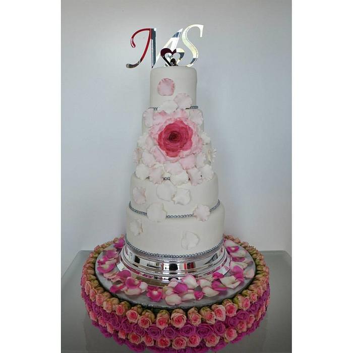 Roses Petal Wedding Cake