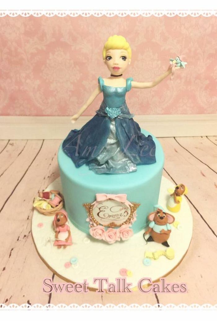 Cinderella cake!