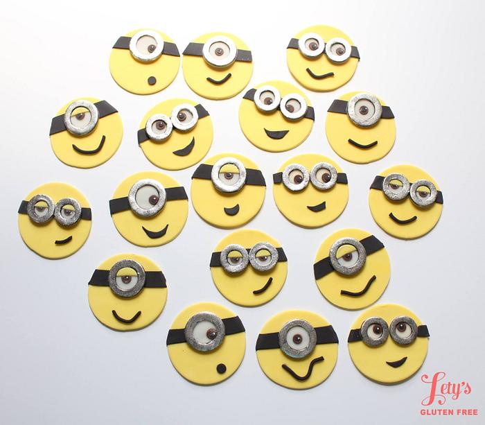 Minion cupcake toppers