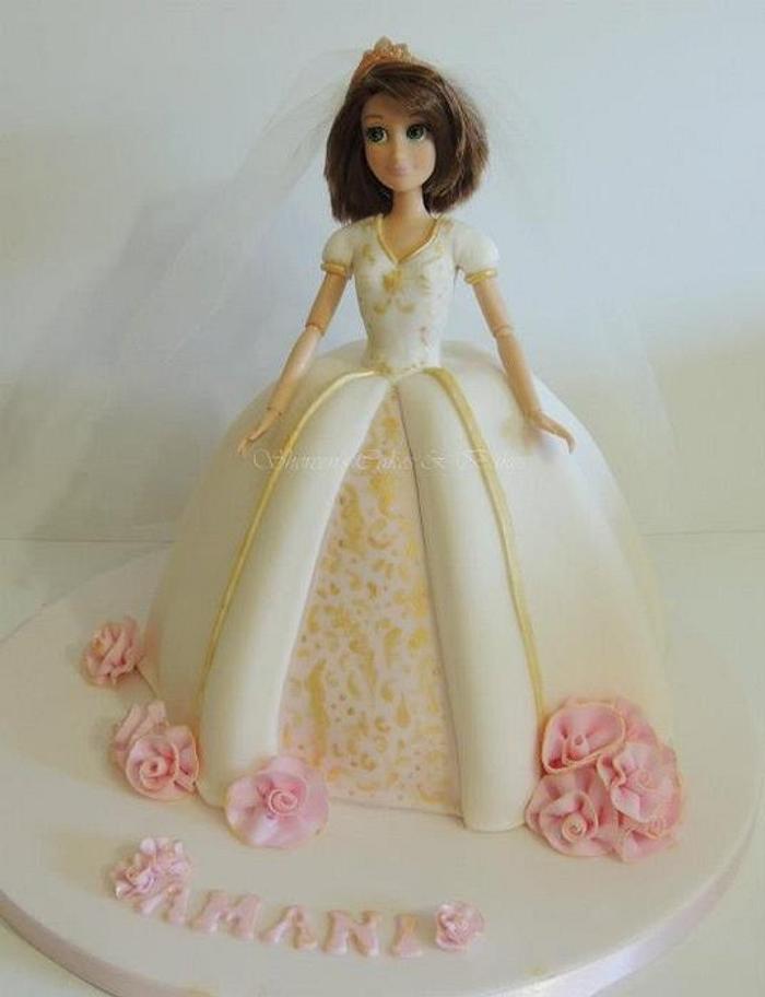 Tangled Rapunzel Bride Cake