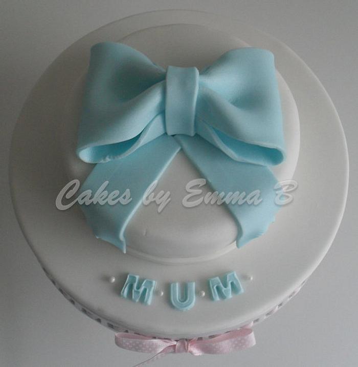 Simple Bow Mothers Day Cake