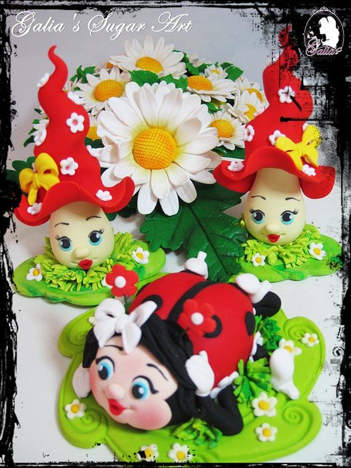 Sugar figurines ladybug and mushroom