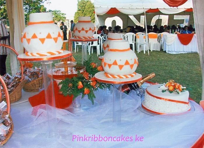 African Pot Wedding Cake