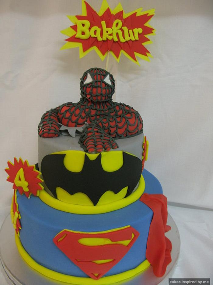 Super hero's cake