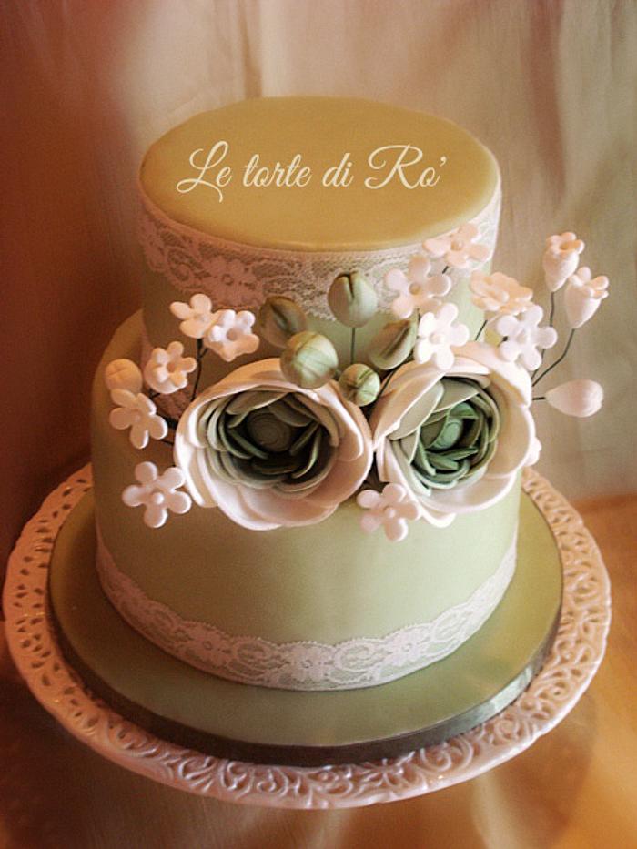 Vintage Ranunculus and lace cake