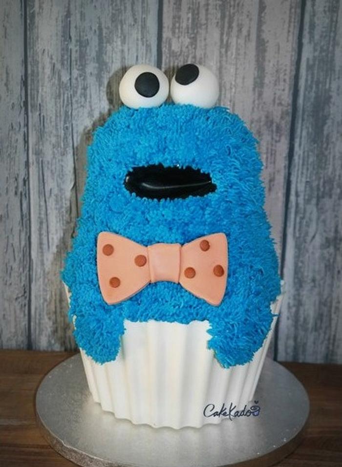 Giant cupcake cookie monster