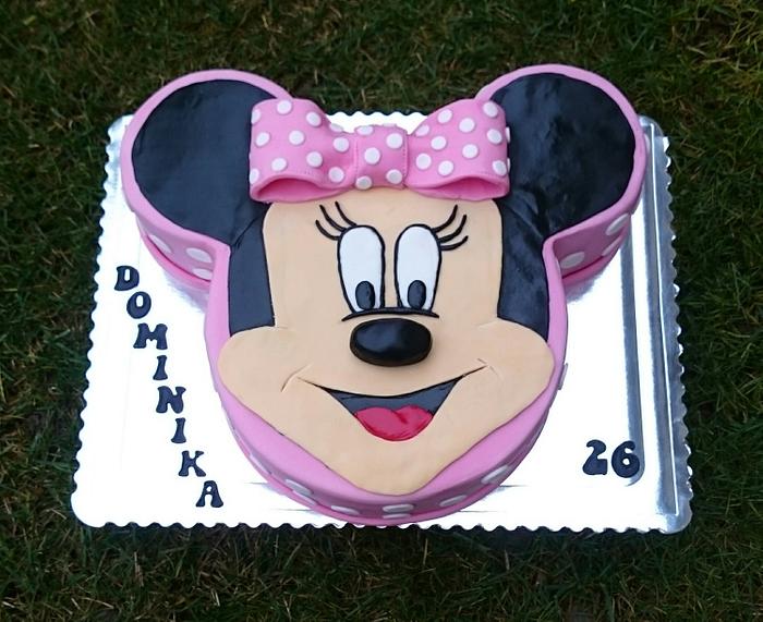 Minnie mouse cake