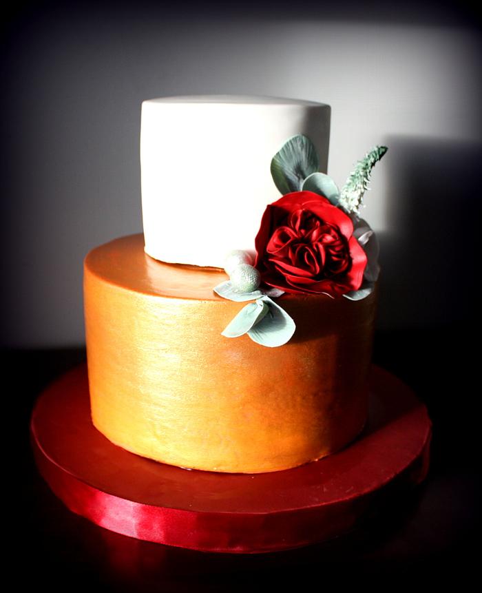 Bronze, white, red wedding cake