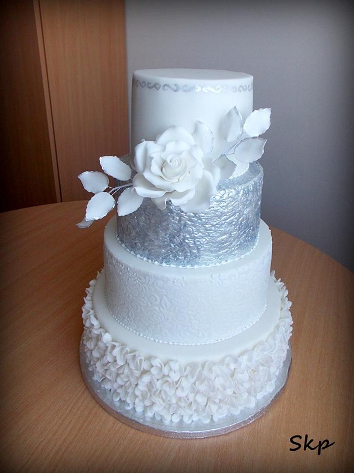silver-white wedding cake